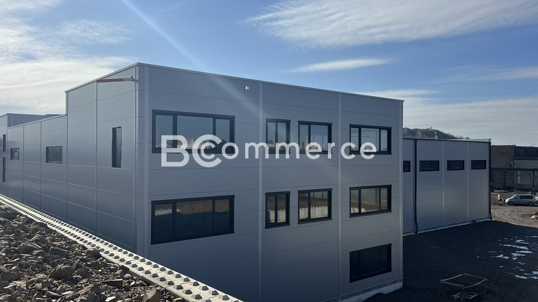 Pronájem výrobních prostor 1 547 m² – pohled 2
