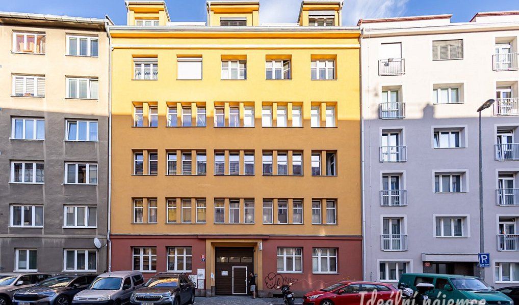 Pronájem bytu 2+kk 40 m², Praha – náhled fotky 17