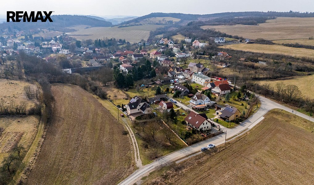 Prodej stavebního pozemku 1 045 m², Vonoklasy – náhled fotky 11