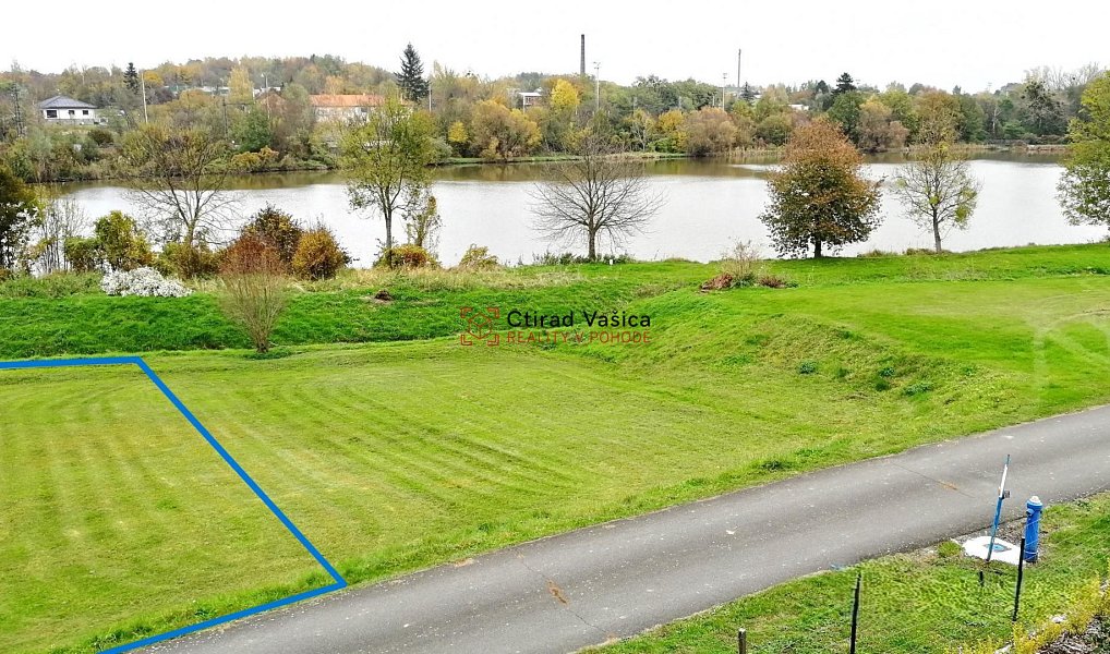 Prodej louky 1 000 m², Polom – náhled fotky 2