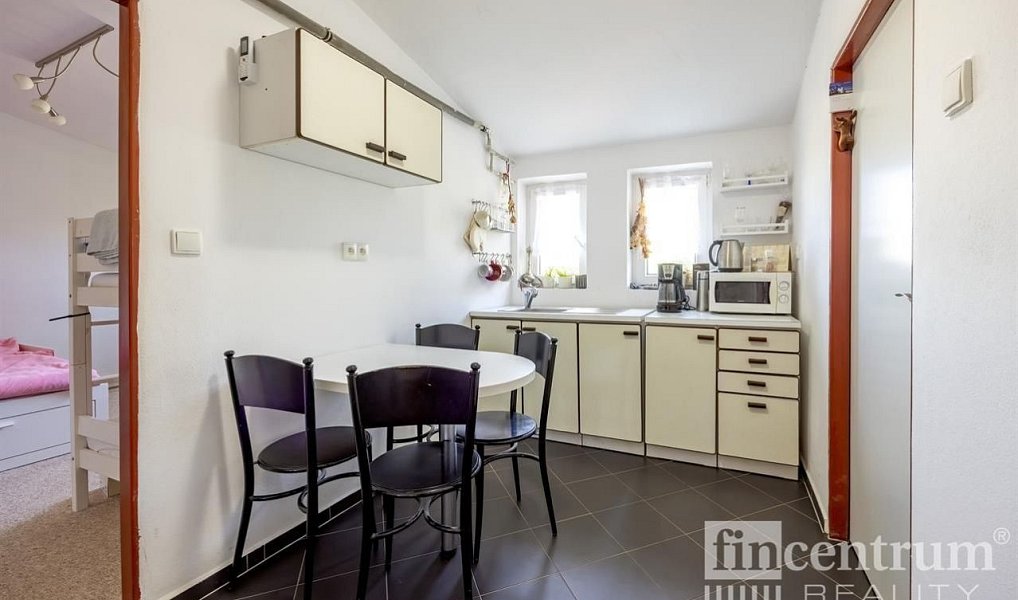 Prodej komerčního objektu (jiného typu) 1 698 m², Křenice – náhled fotky 13