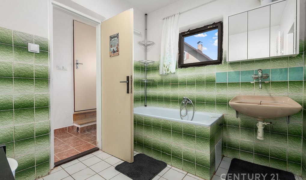 Prodej domu 180 m² s pozemkem 753 m², Trhová Kamenice – náhled fotky 15