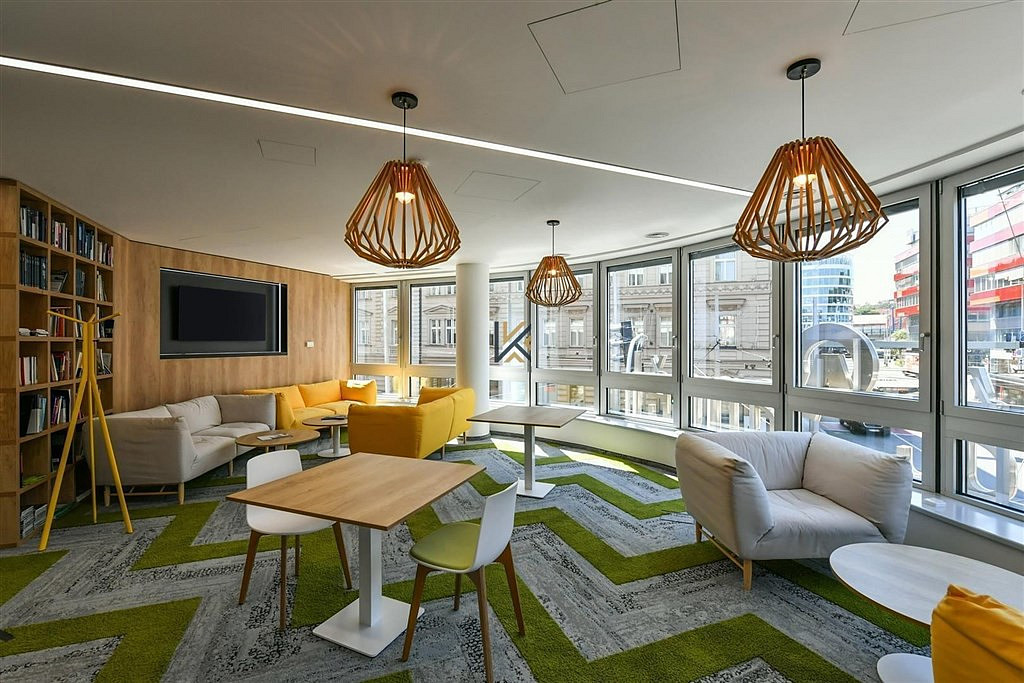 Pronájem kanceláře 1 158 m² — photo 4