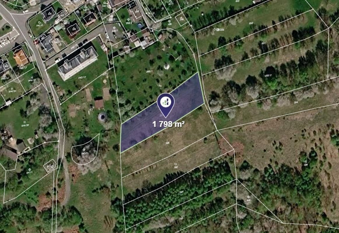 Prodej pole 1 798 m²