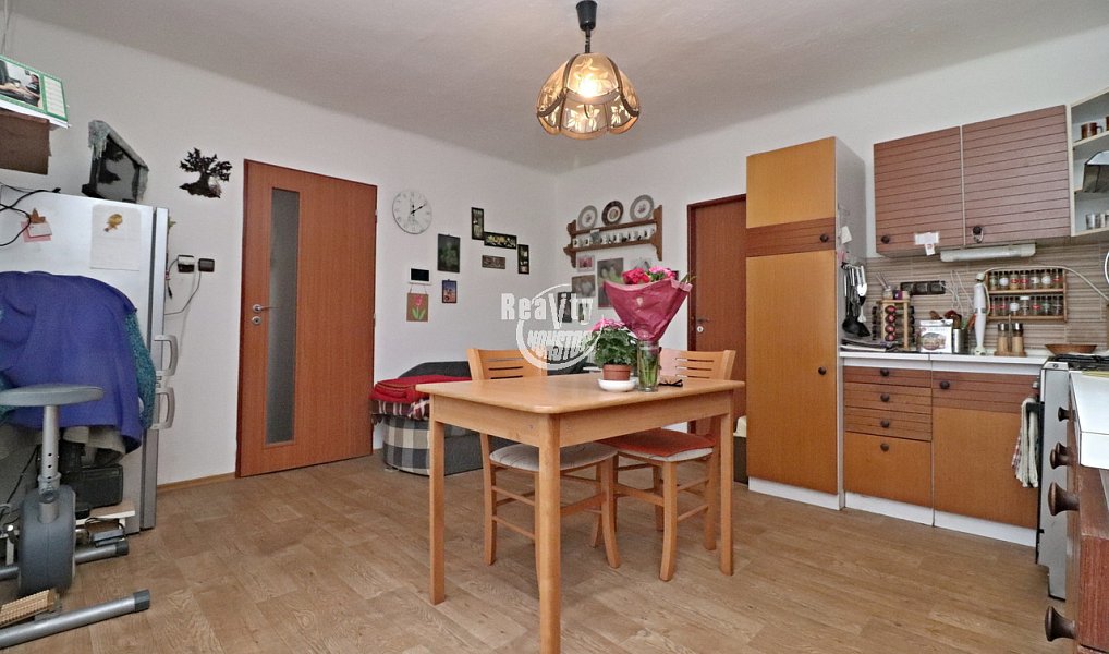 Prodej domu 100 m² s pozemkem 964 m², Chvalovice – náhled fotky 9