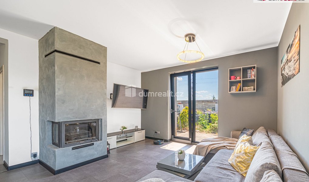 Prodej domu 159 m² s pozemkem 1 060 m², Záluží – náhled fotky 23
