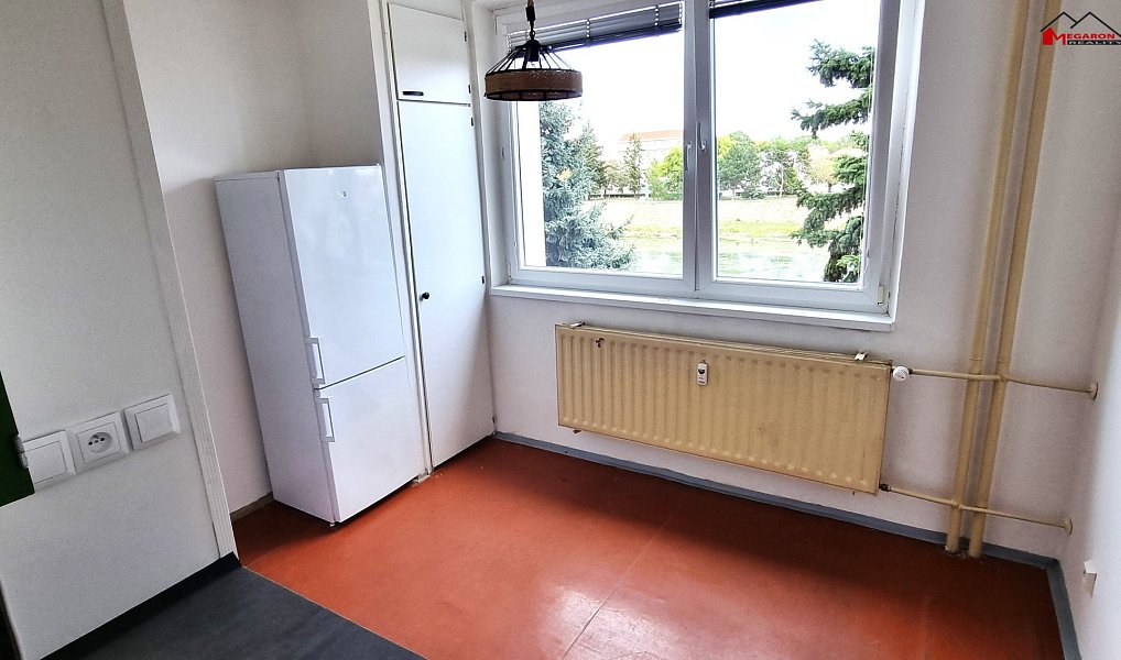 Pronájem bytu 2+1 58 m², Břeclav – náhled fotky 3
