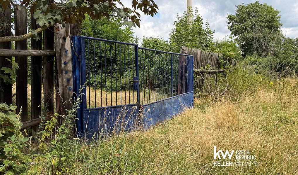 Prodej zahrady 1 468 m², Teplice – náhled fotky 2