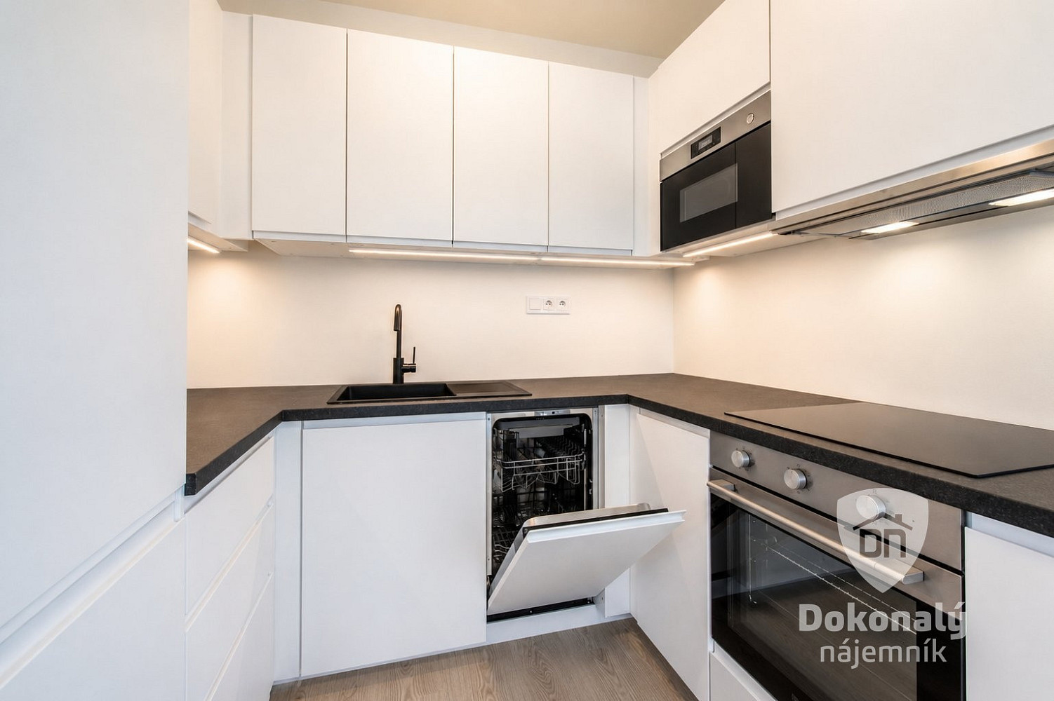 Pronájem bytu 2+kk 48 m² – pohled 5