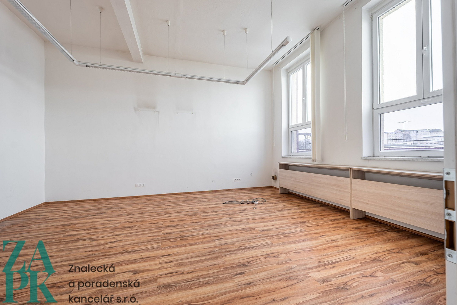 Pronájem kanceláře 60 m² — photo 4