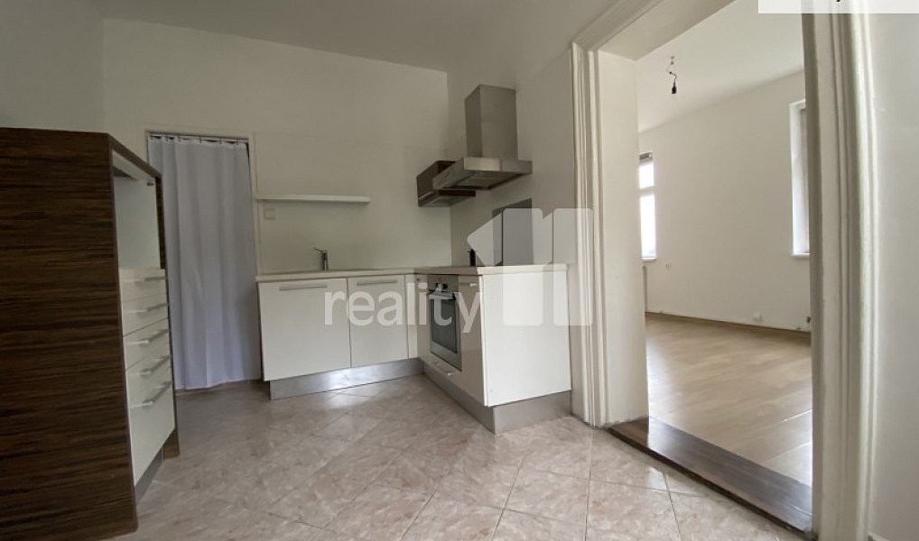 Pronájem bytu 2+1 60 m², Nový Bor – náhled fotky 3