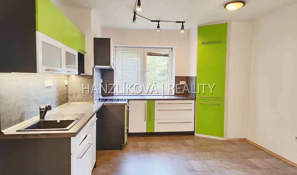Pronájem bytu 3+1 78 m², České Budějovice – náhled fotky 3