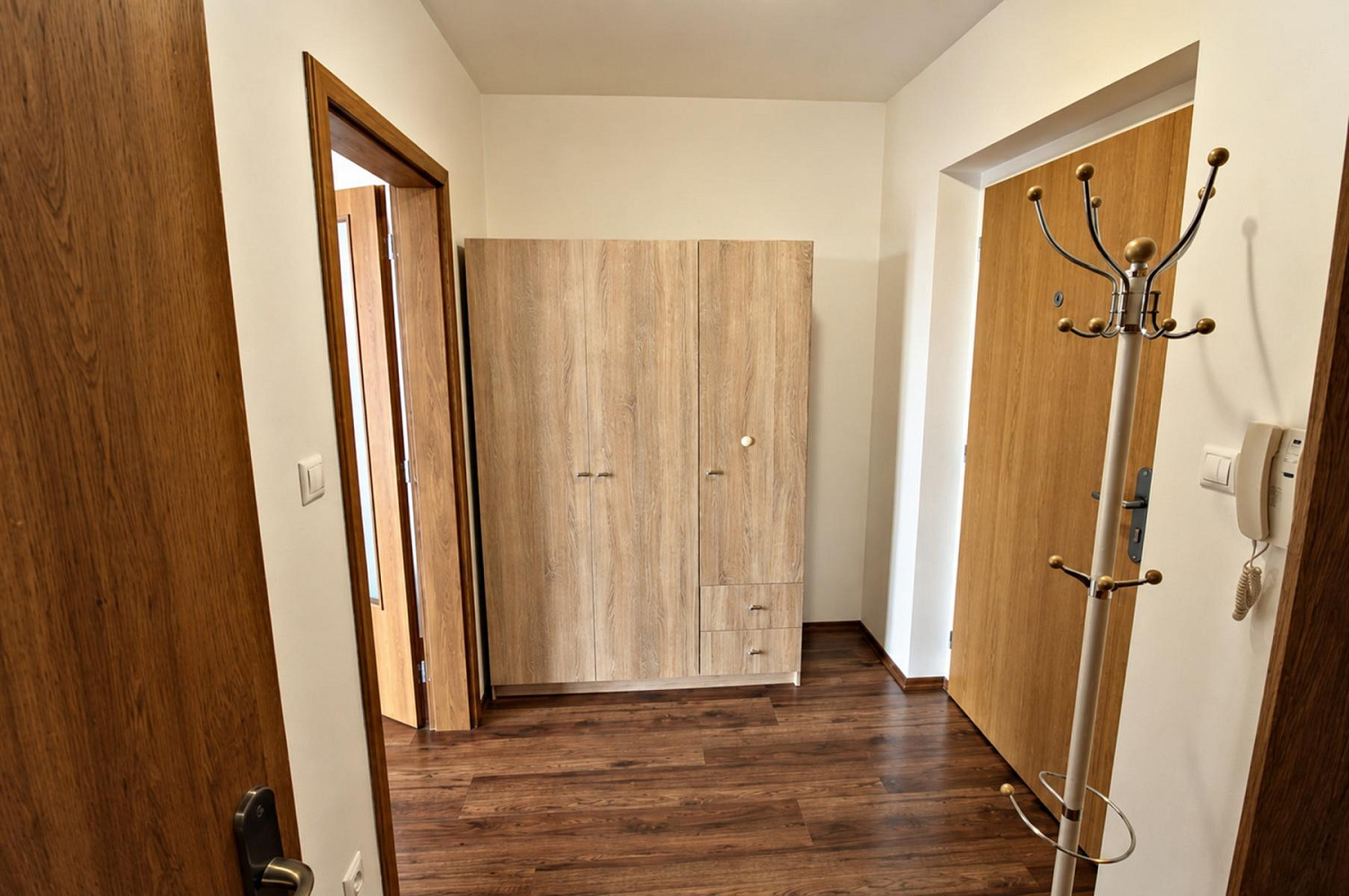 Pronájem bytu 1+kk 50 m² – fotografie 5