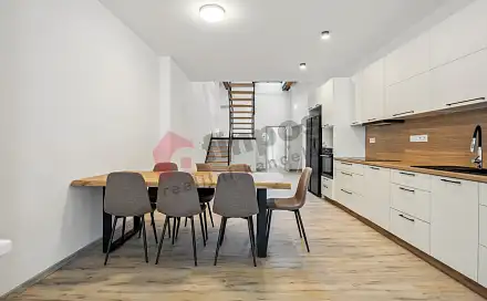 Pronájem bytu 3+kk 121 m², Masarykovo náměstí, Benešov