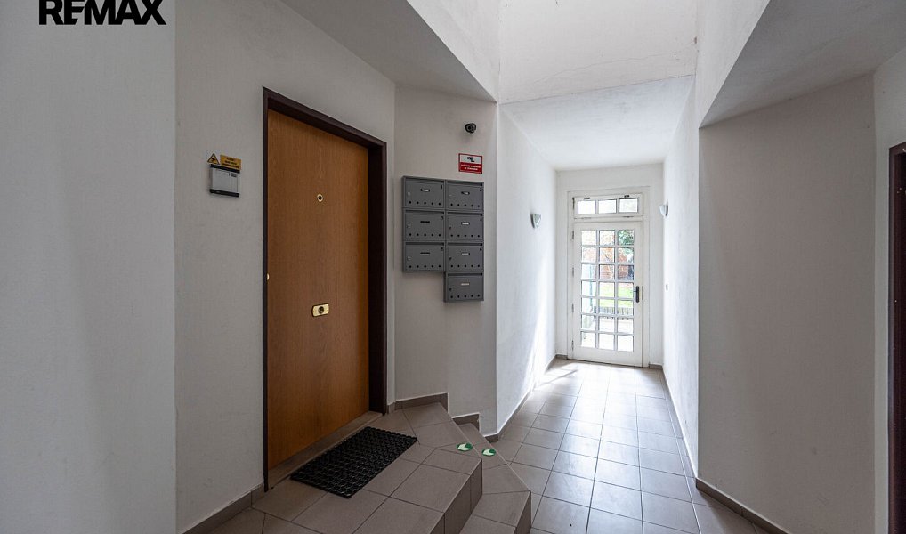 Prodej domu 330 m² s pozemkem 183 m², Praha – náhled fotky 7