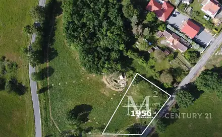 Prodej stavebního pozemku 1 956 m², Vysoký Chlumec, okres Příbram