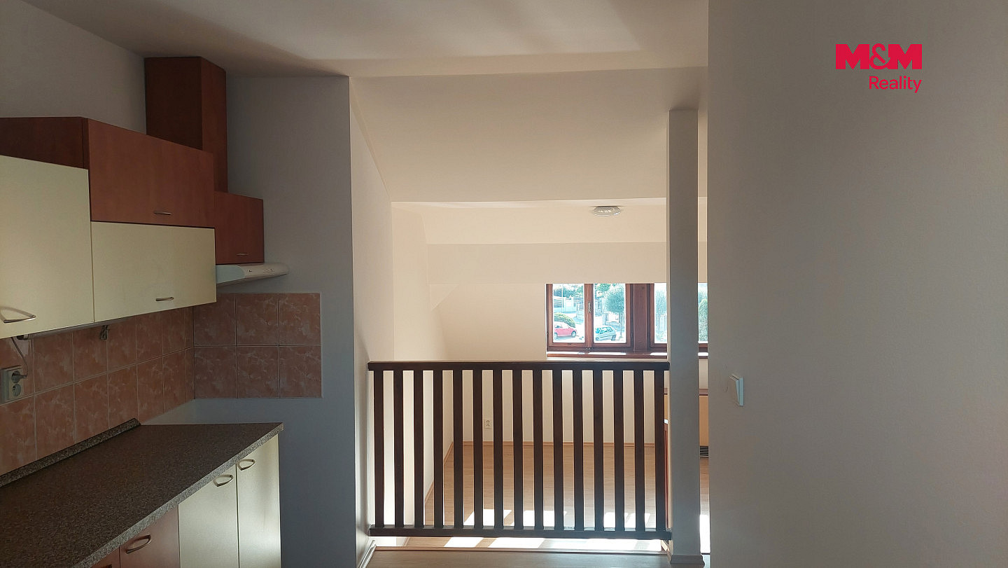 Pronájem bytu 3+1 80 m² — photo 2
