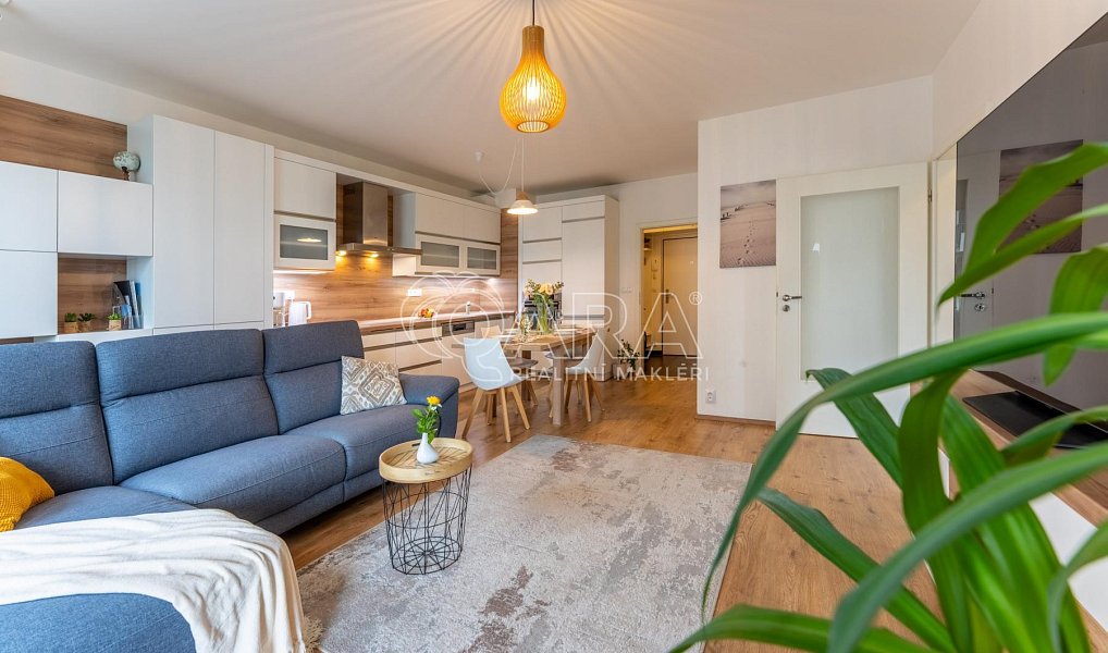 Prodej bytu 3+kk 79 m², Praha – náhled fotky 2