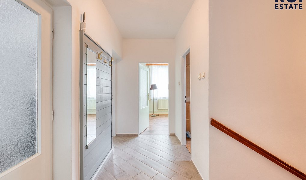 Prodej domu 194 m² s pozemkem 1 083 m², Omice – náhled fotky 23