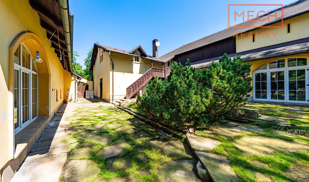 Prodej domu 280 m² s pozemkem 603 m², Svijanský Újezd – náhled fotky 11