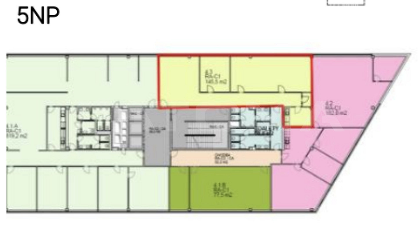Pronájem kanceláře 200 m² – fotografie 2