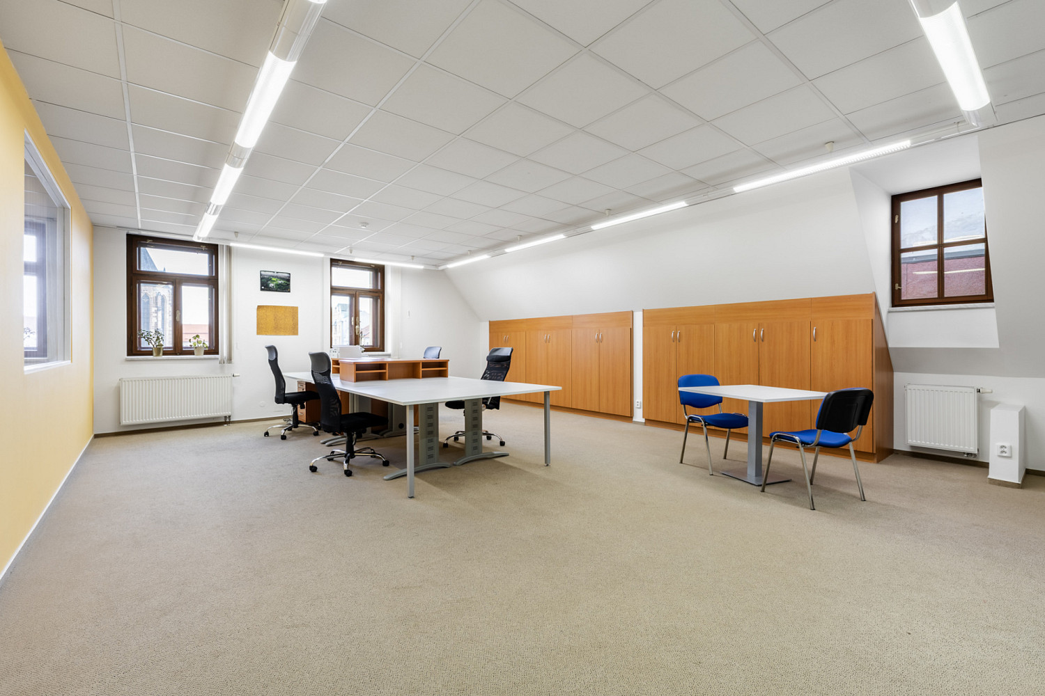 Pronájem kanceláře 93 m²