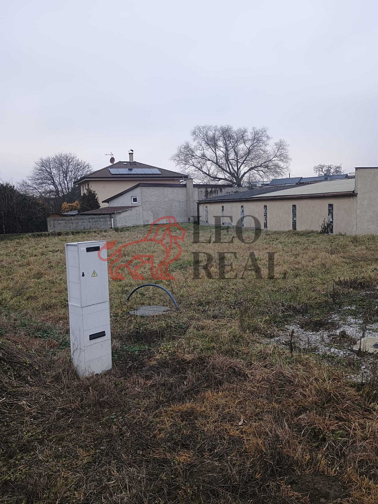 Prodej stavebního pozemku 691 m² – fotografie 5