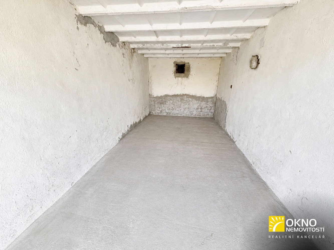 Prodej garáže 20 m2 v moravanech u brna — photo 2