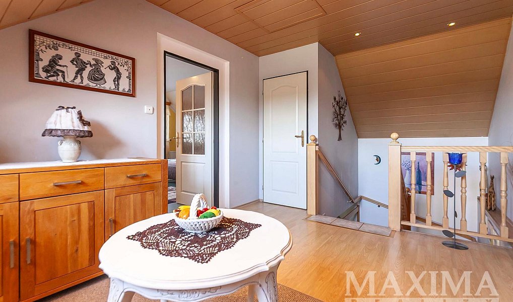 Prodej domu 245 m² s pozemkem 773 m², Ejpovice – náhled fotky 18