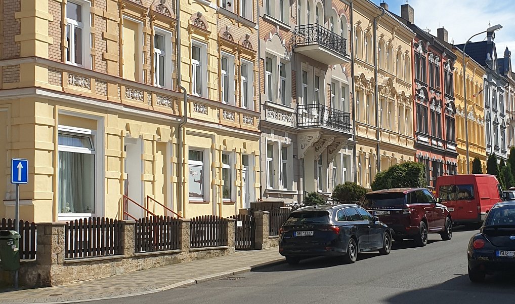Pronájem bytu 2+1 65 m², Teplice – náhled fotky 2