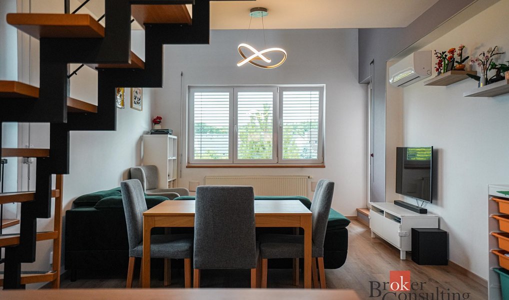 Prodej bytu 4+kk 111 m², Řitka – fotka 1 z 21