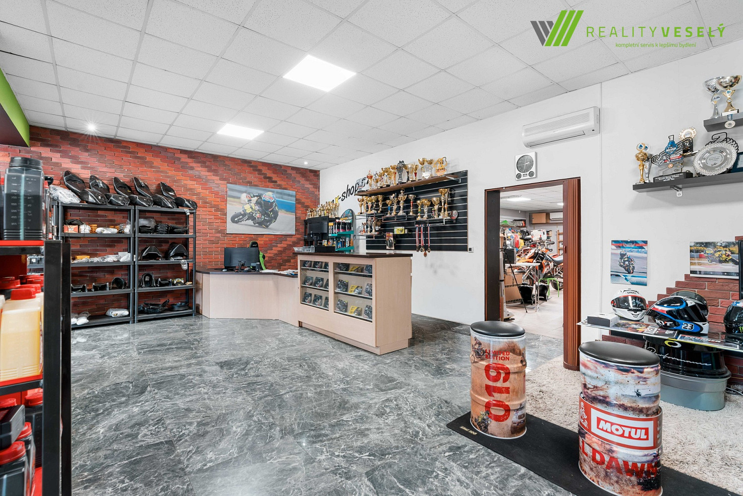Prodej obchodních prostor 173 m² – fotografie 5