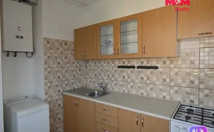 Pronájem bytu 2+1 56 m², 28. října, Louny