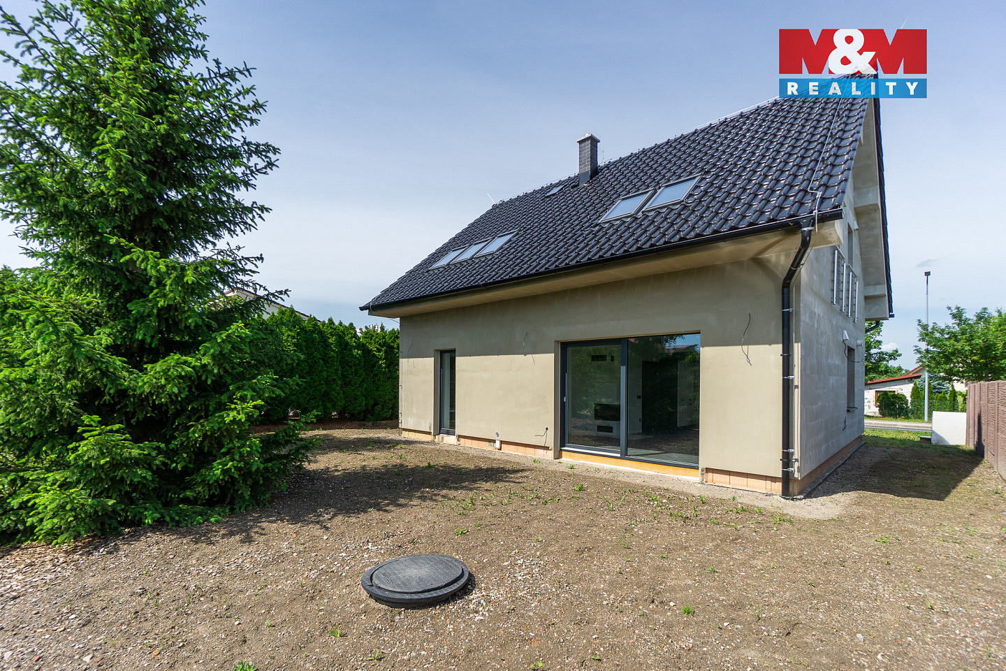 Prodej domu 134 m² s pozemkem 355 m² — photo 2