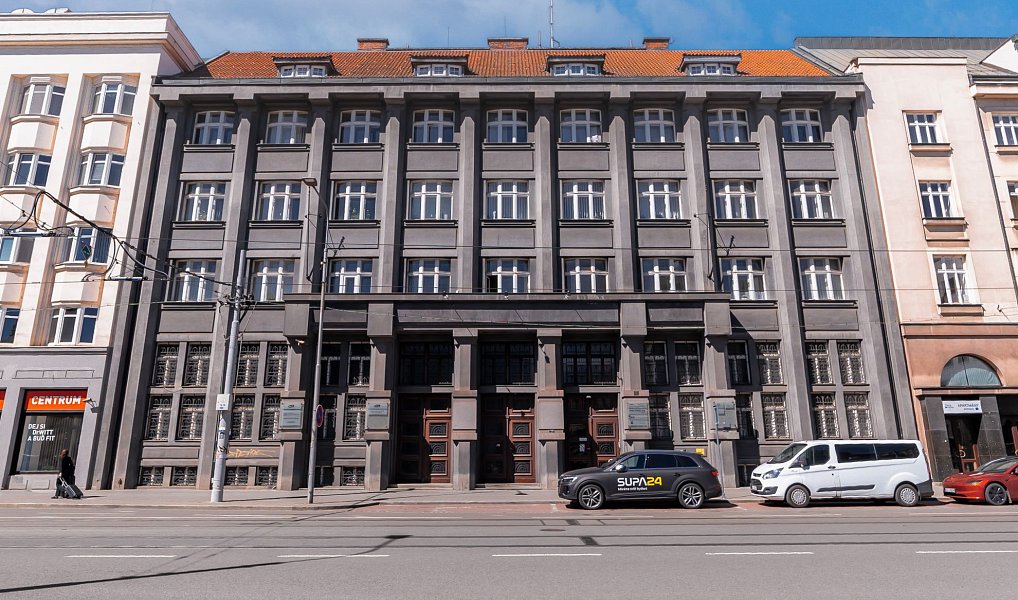Prodej komerčního objektu (jiného typu) 2 444 m², Ostrava – fotka 1 z 8