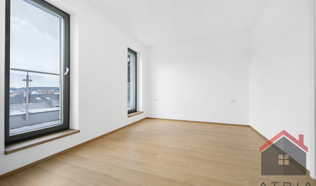 Prodej bytu 4+kk 104 m², Třemošná – náhled fotky 12