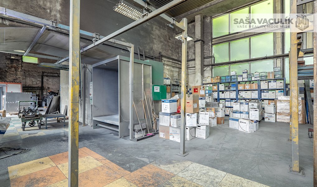 Prodej výrobních prostor 590 m², Vsetín – náhled fotky 10