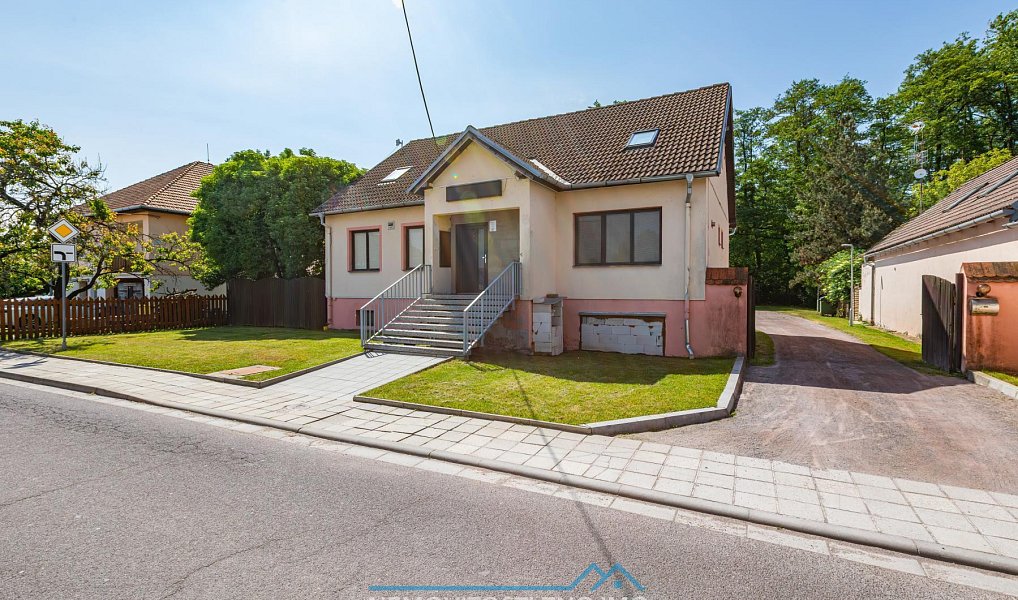 Prodej ubytovacího objektu 390 m², Vrbovec – náhled fotky 26