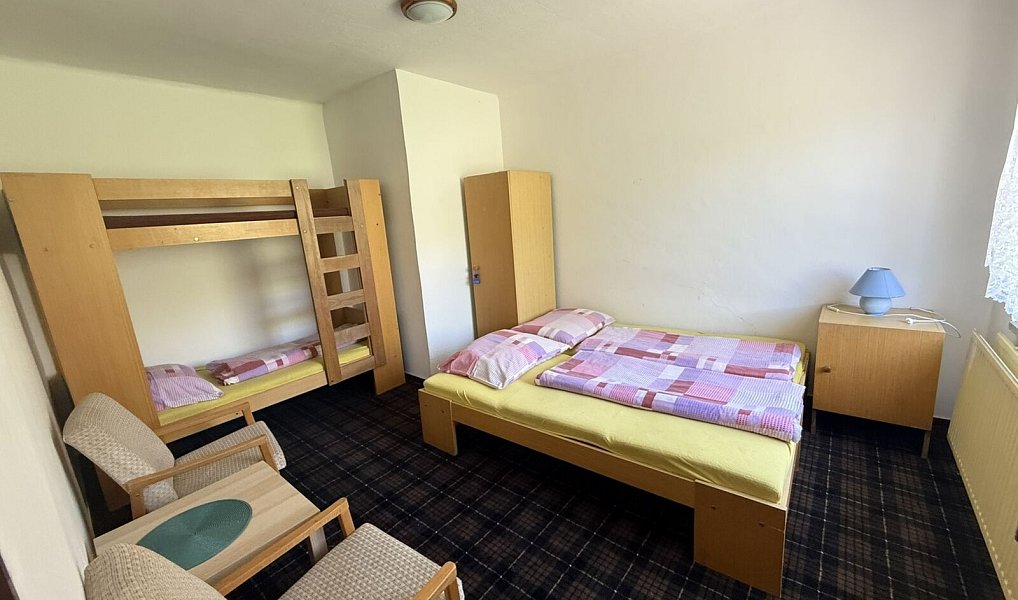 Prodej ubytovacího objektu 600 m², Horní Město – náhled fotky 6