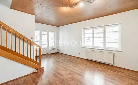 Pronájem domu 214 m² s pozemkem 292 m², Severozápadní II, Praha 4 - Záběhlice