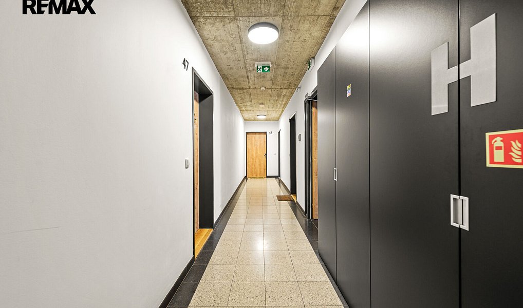 Prodej bytu 2+kk 45 m², Praha – náhled fotky 18