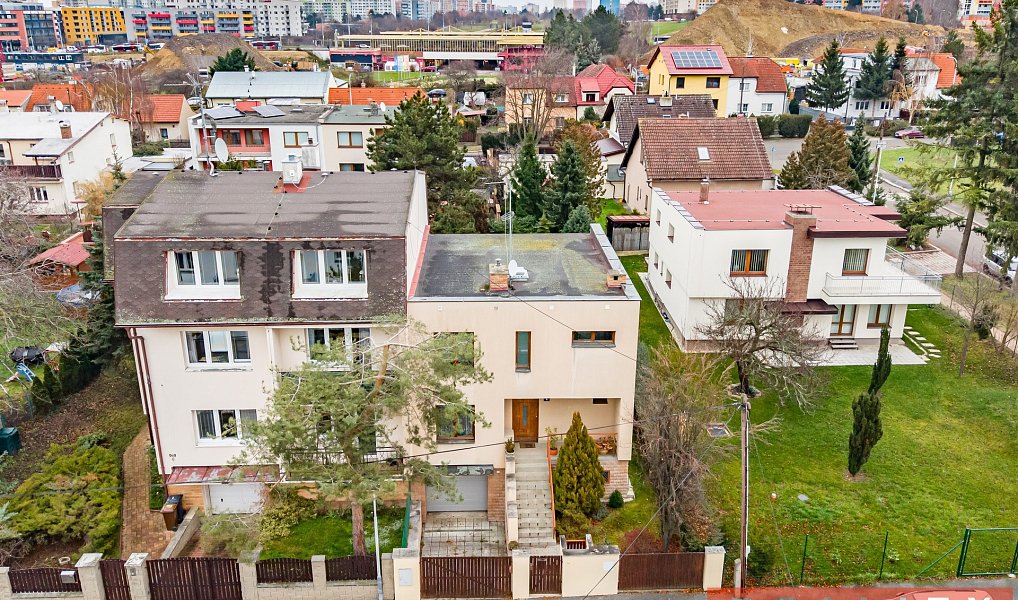 Prodej domu 173 m² s pozemkem 360 m², Praha – náhled fotky 24