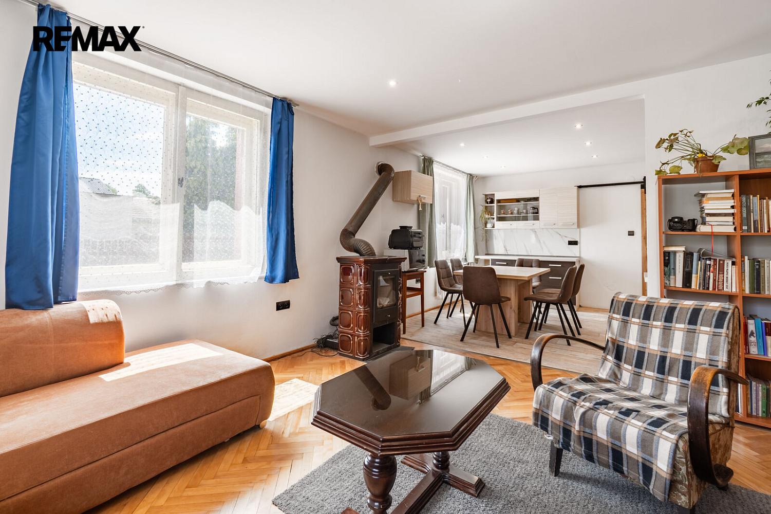 Prodej domu 196 m² s pozemkem 356 m² – fotografie 4