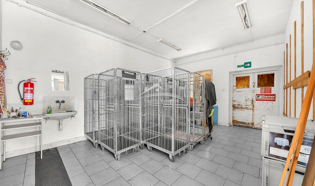 Prodej komerčního objektu (jiného typu) 750 m², Havlíčkův Brod – náhled fotky 12