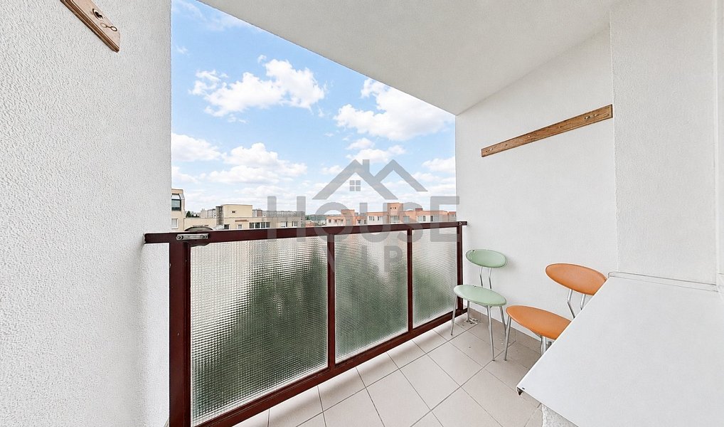 Prodej bytu 2+1 65 m², Praha – náhled fotky 21