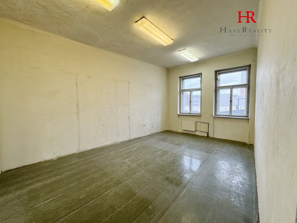 Pronájem obchodních prostor 112 m² – fotografie 3