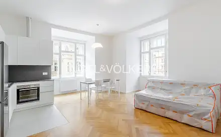 Pronájem bytu 4+kk 99 m²