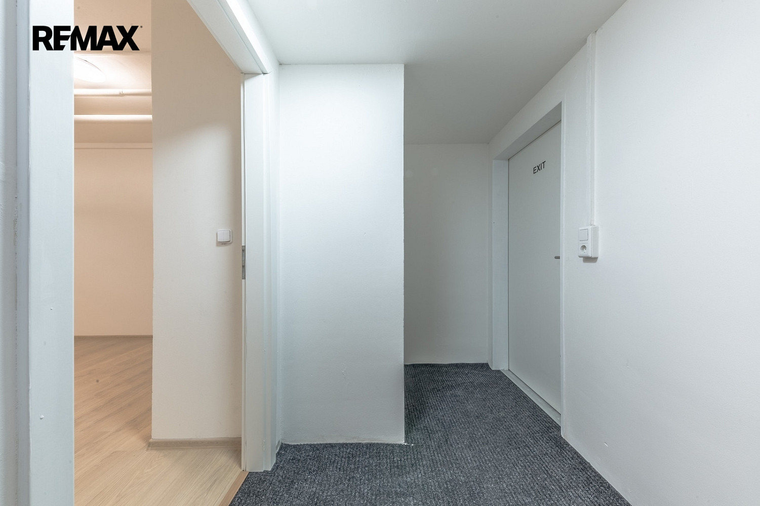 Prodej kanceláře 45 m² — photo 5