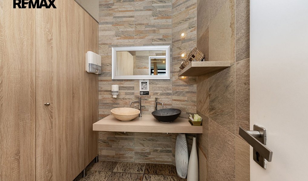 Pronájem obchodních prostor 177 m², Praha – náhled fotky 19