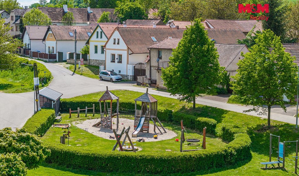 Prodej stavebního pozemku 1 041 m², Milešov – náhled fotky 17